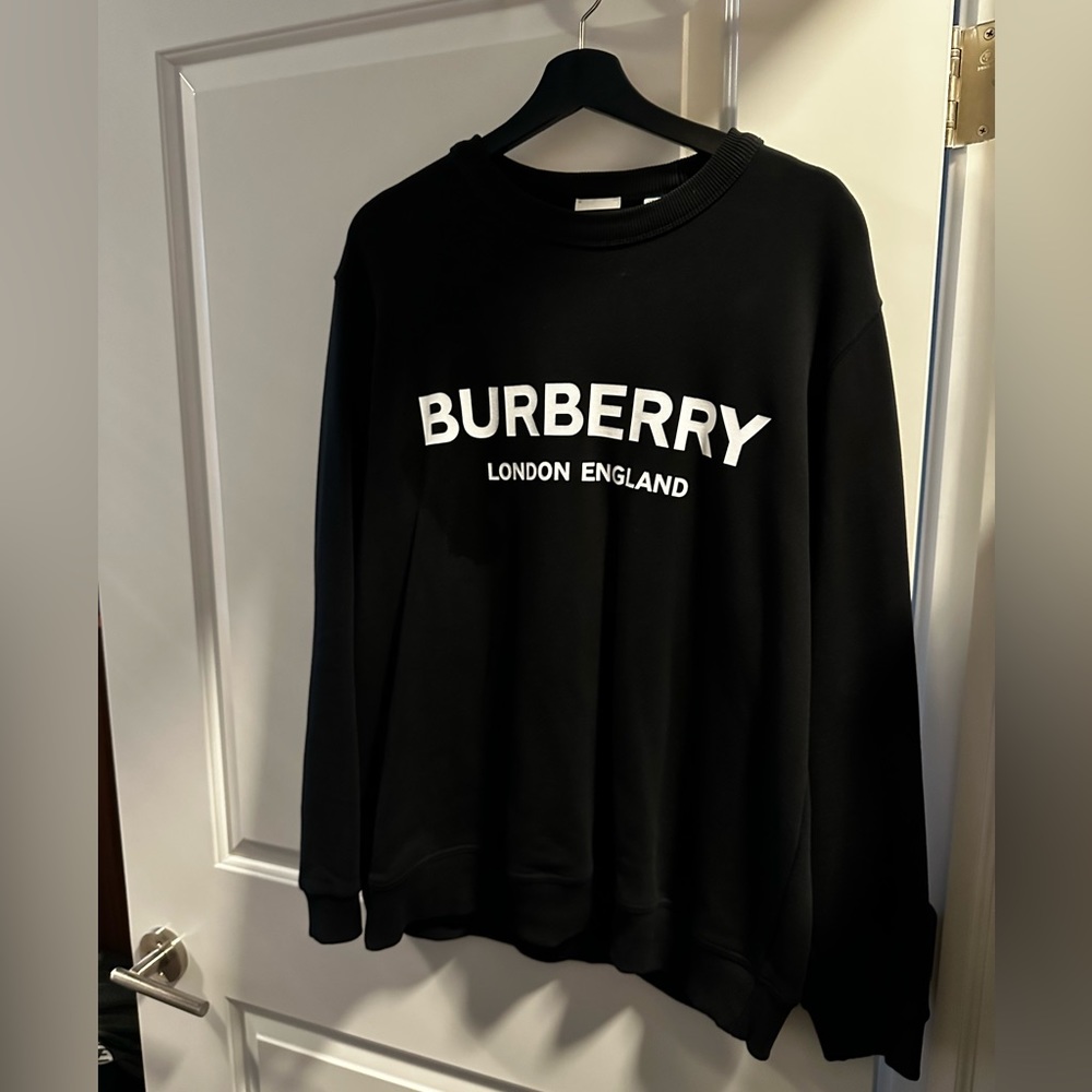 Burberry sweatshirt